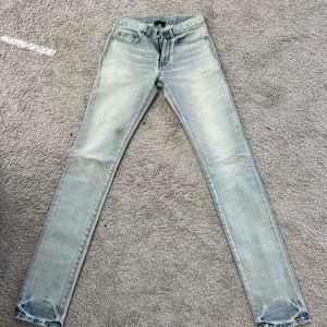 Saint Laurent 27 d02